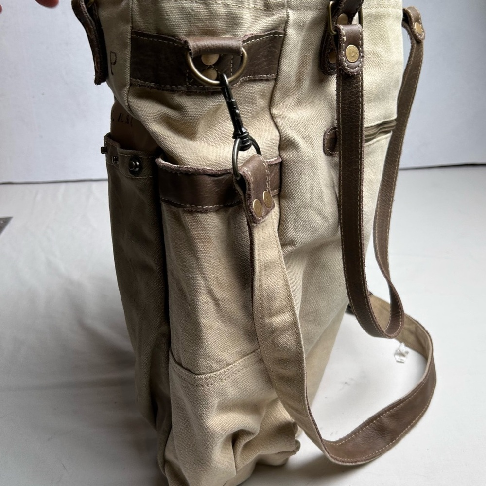 Canvas and Leather women’s bag - up cycled - Picture 8 of 9